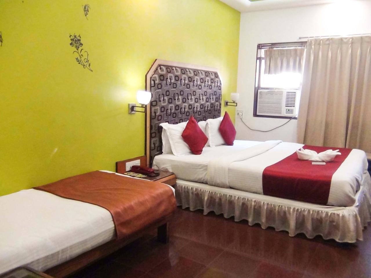 Hotel Imperial Executive, Andheri Mumbai Exterior photo