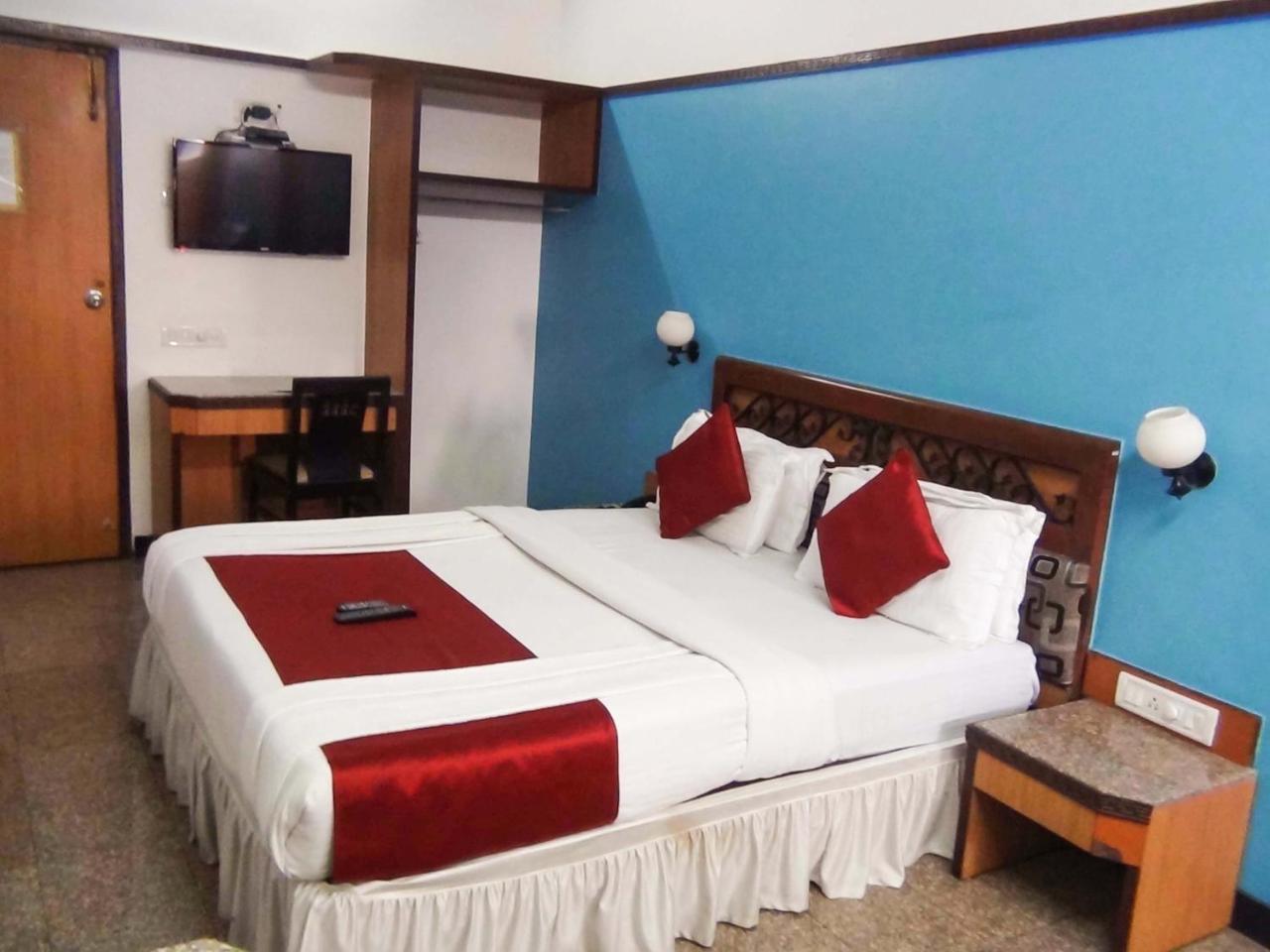 Hotel Imperial Executive, Andheri Mumbai Exterior photo